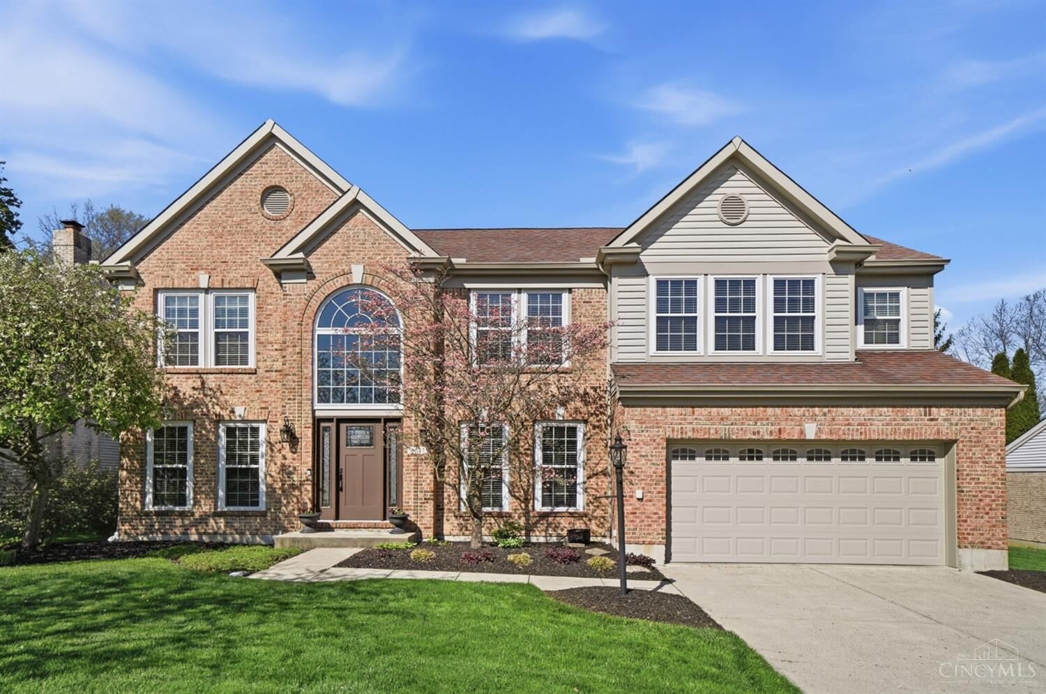 Property Photo: 6617 Farmbrooke Court OH 45040