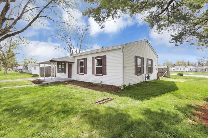 Property Photo:  2737 Gibson Drive  OH 43207 