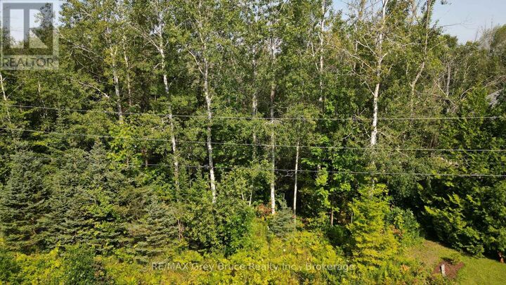Property Photo:  127 Maple Drive  ON N0H 1Z0 