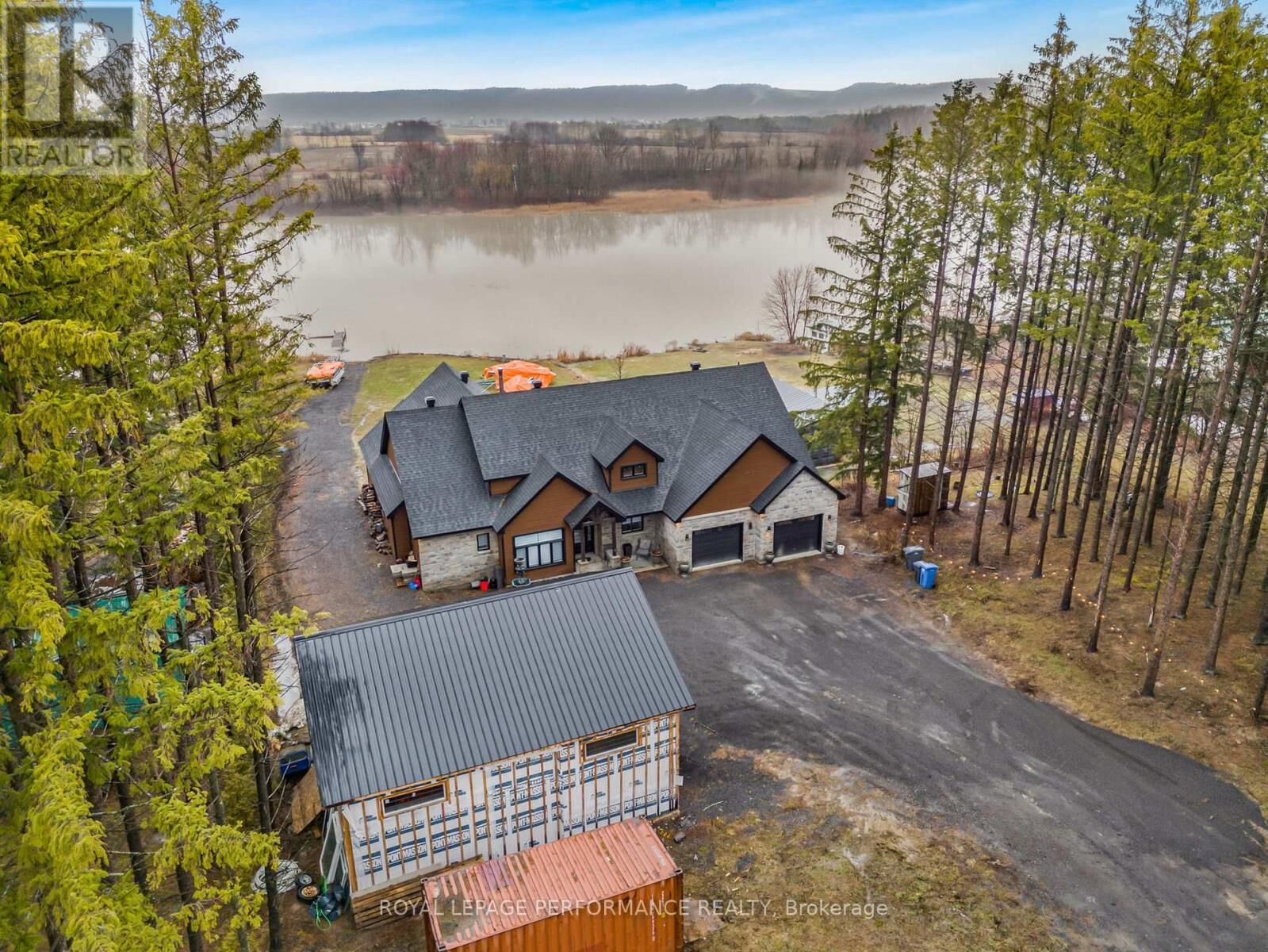 Property Photo:  573 Bay Road  ON K0B 1A0 