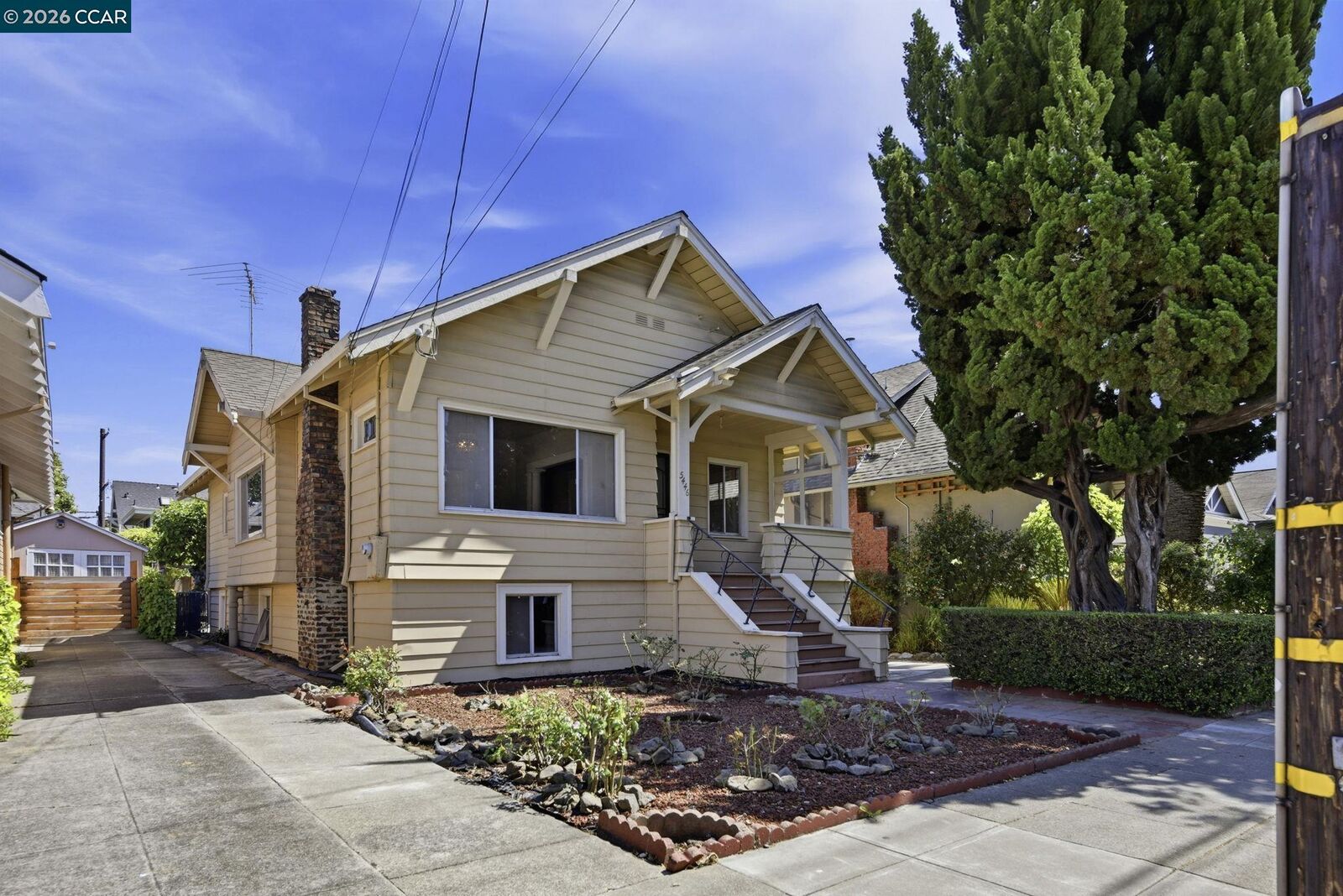 Property Photo:  5446 Shafter Ave  CA 94618 