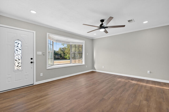 Property Photo:  420 Paradise Road  FL 32578 