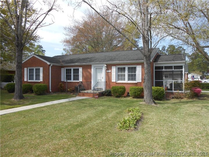 Property Photo:  2705 N Rowland Avenue  NC 28358 