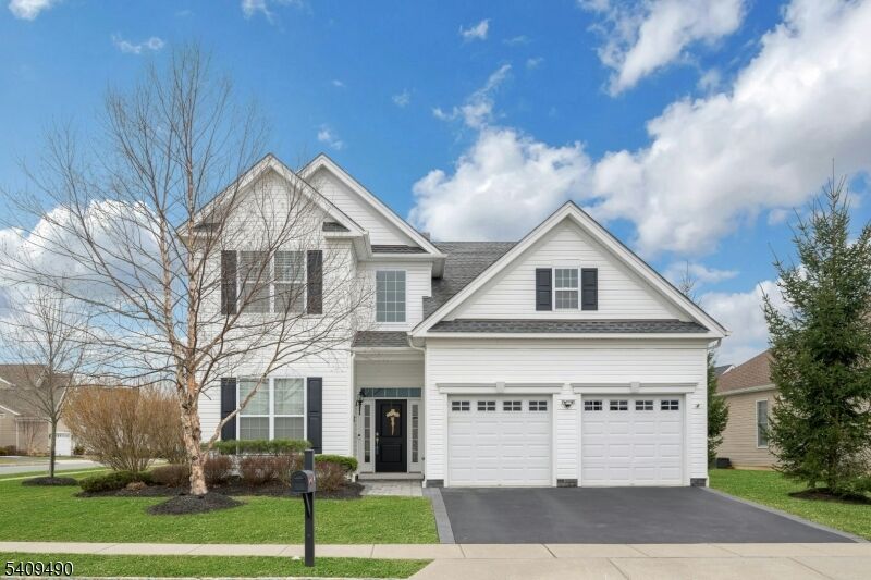 Property Photo:  4 Virgil Ln  NJ 07836 