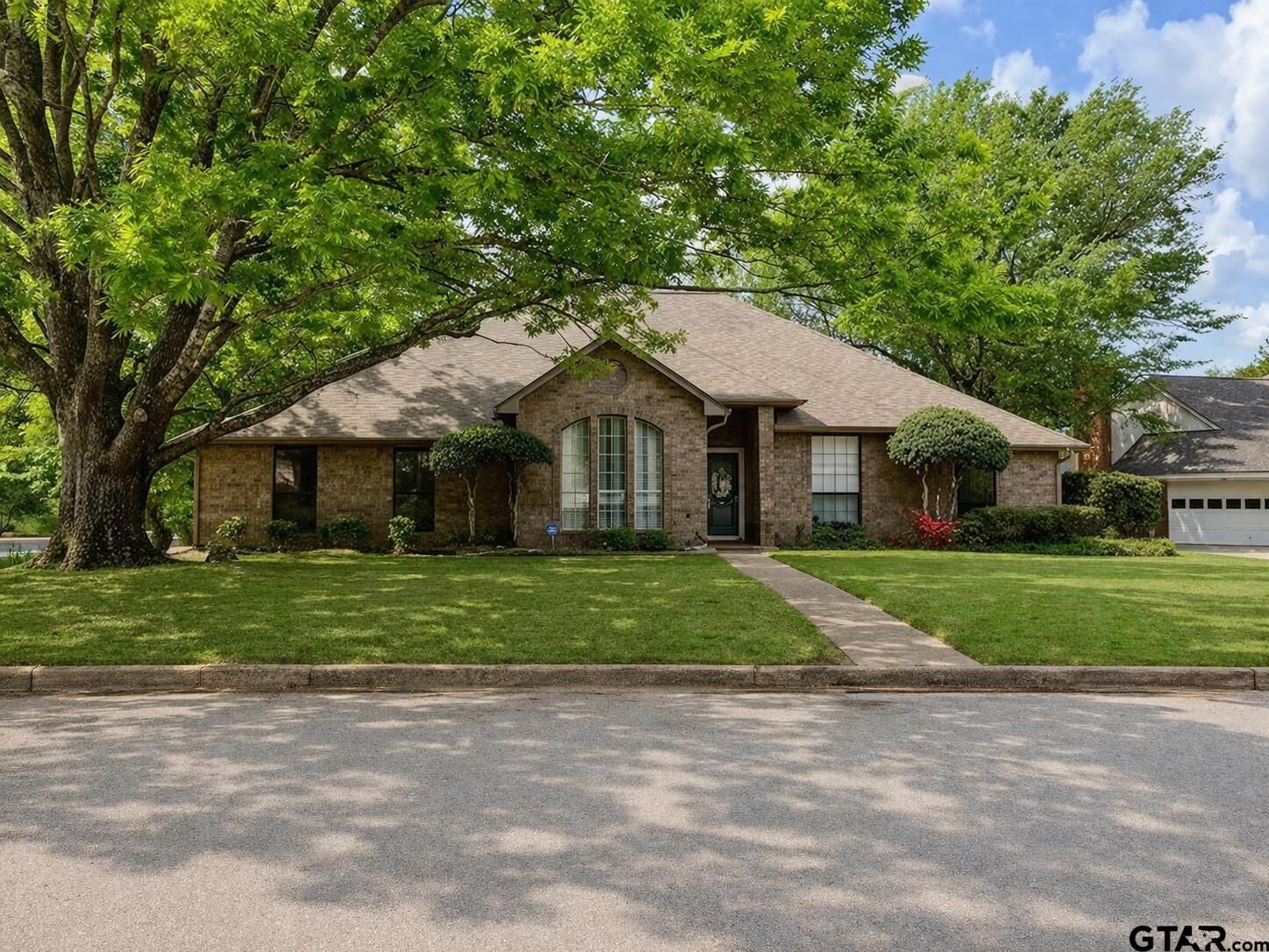 Property Photo: 237 Lakeside Place TX 75773