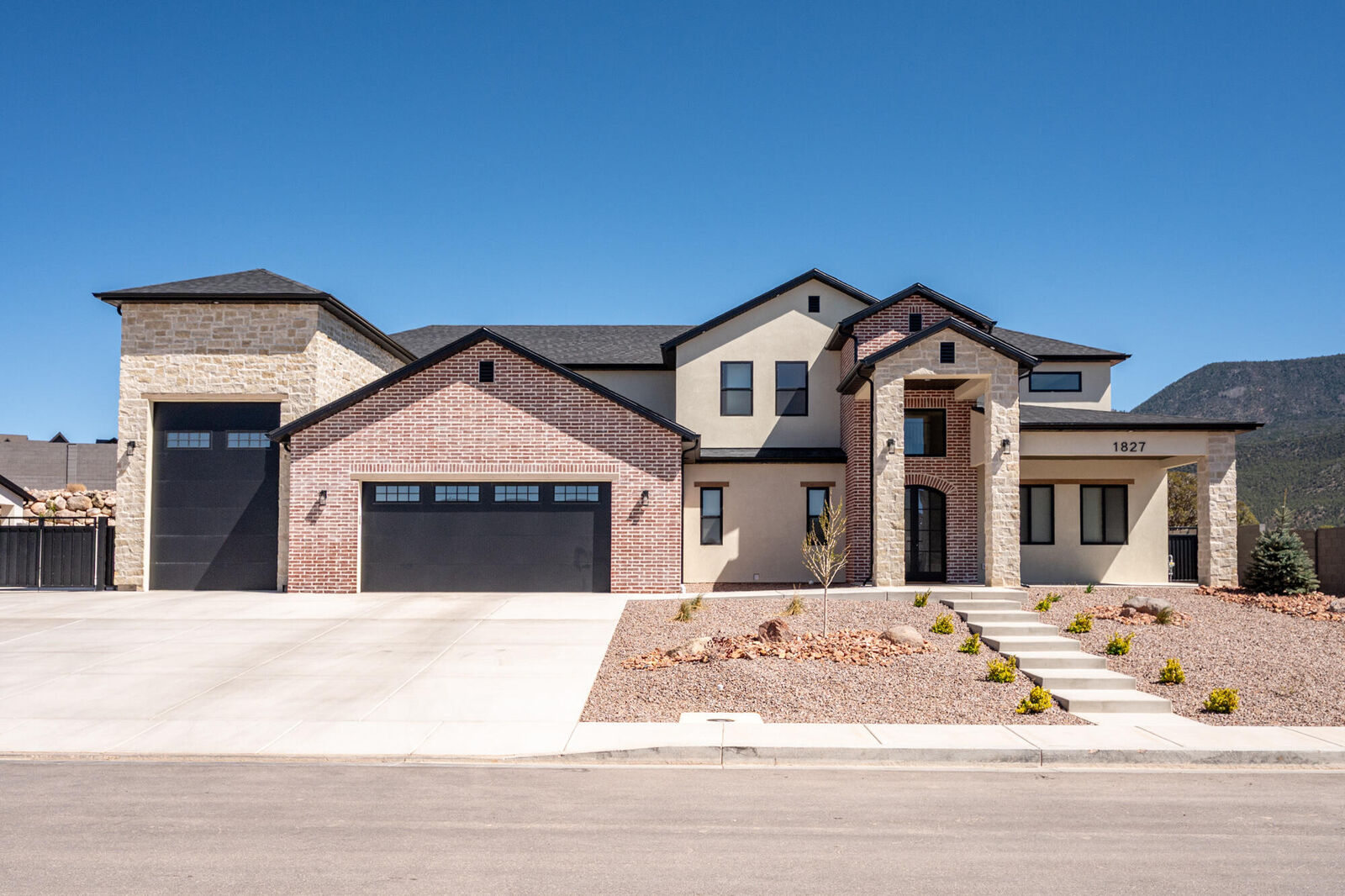 Property Photo:  1827 S Grace Ln  UT 84720 