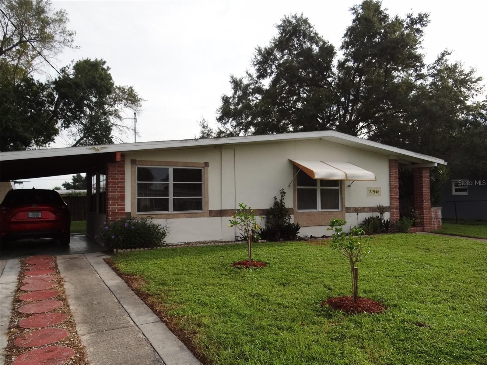 Property Photo:  21946 Cellini Avenue  FL 33952 