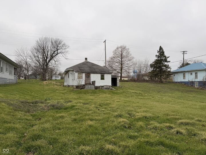 Property Photo: 1004 N Washington Street IN 47512