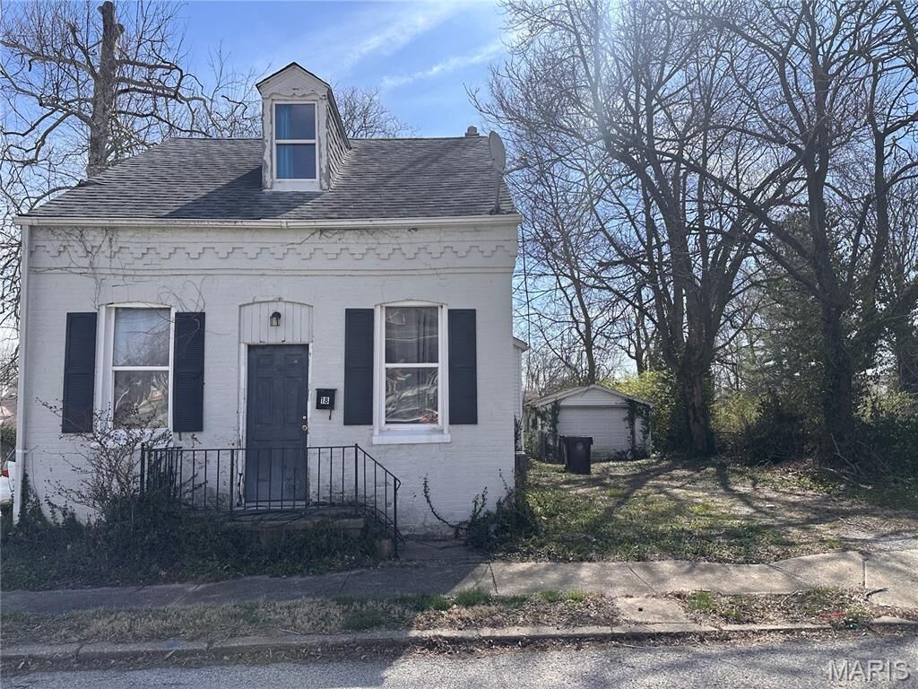 Property Photo:  18 N 16th Street  IL 62220 