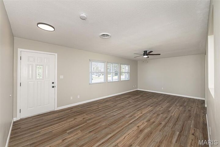 Property Photo:  18 Golf Drive  MO 63080 