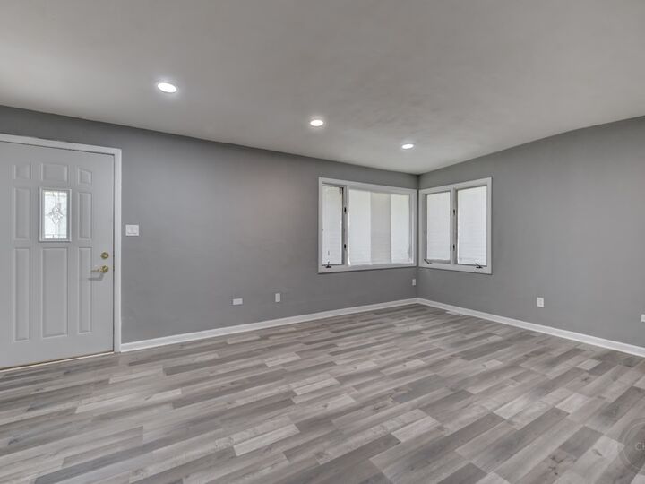 Property Photo:  23126 W Oak Street  IL 60544 