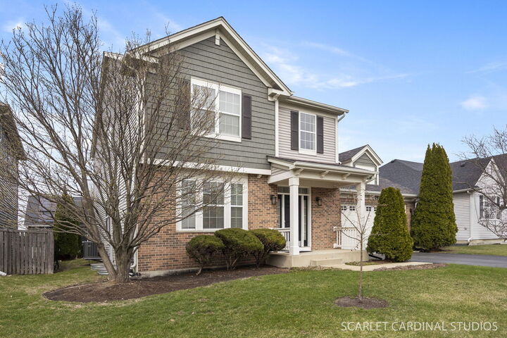 Property Photo: 253 Bluegrass Parkway IL 60543