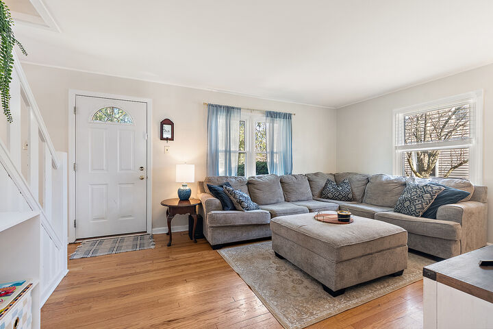 Property Photo: 6613 Glenview Drive IL 60477