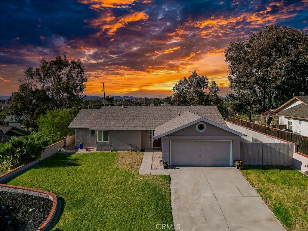 Property Photo: 30630 Southern Cross Road CA 92592