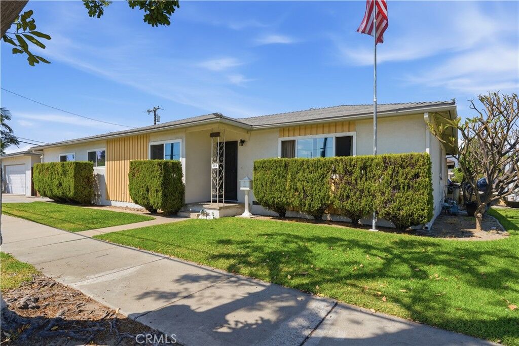 Property Photo:  285 W Covina  CA 91722 