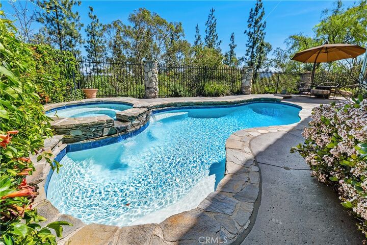 Property Photo: 7238 Woodvale Court CA 91307