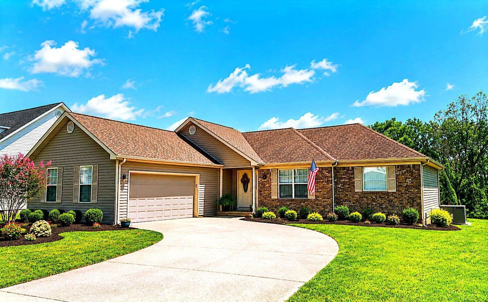 Property Photo: 786 Claw Ct KY 42240