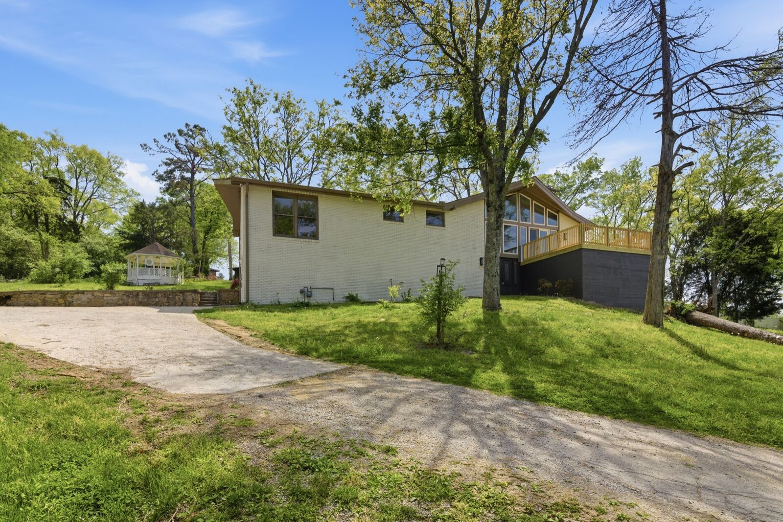 Property Photo:  4035 Kings Ln NW  TN 37218 