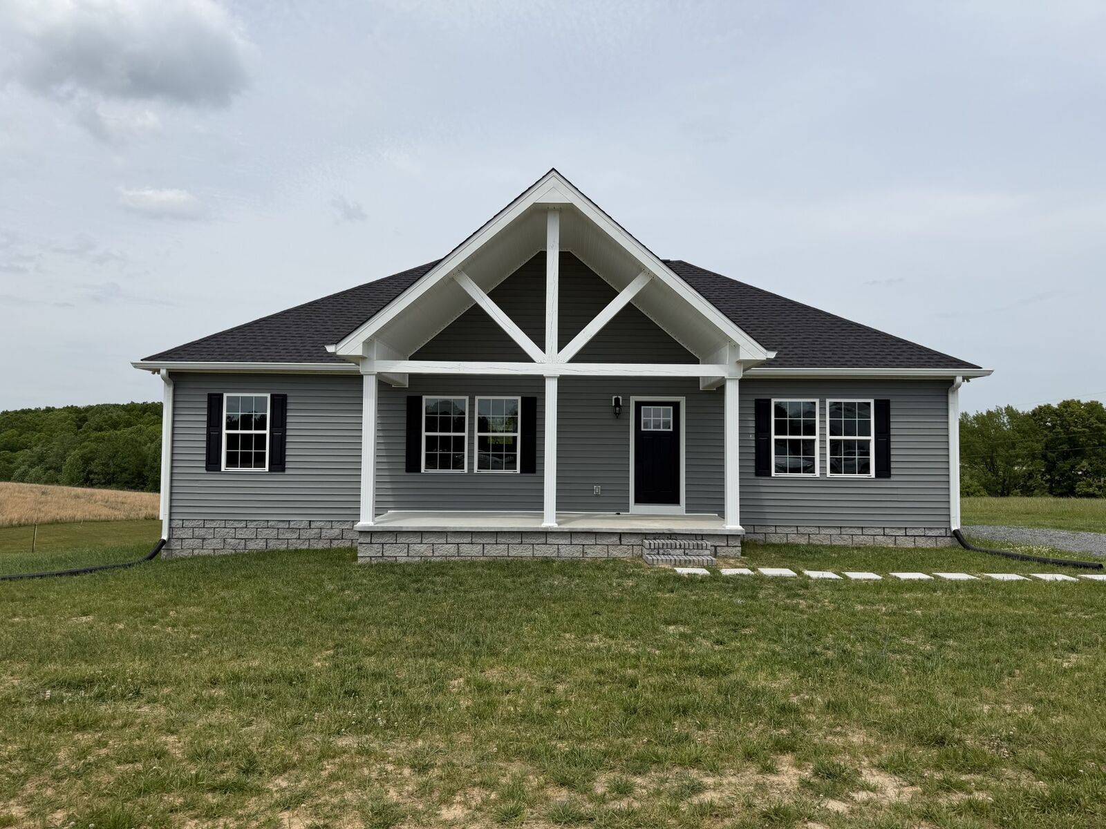 Property Photo:  1832 Lafayette Rd  TN 37150 
