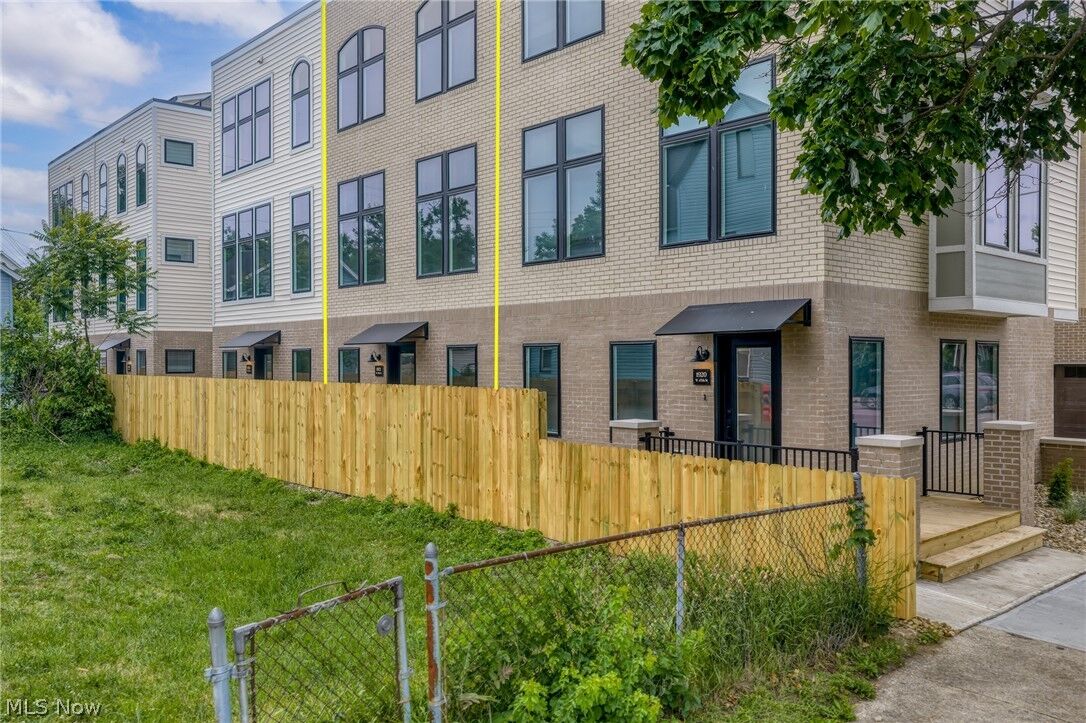 Property Photo:  1922 W 47th Avenue  OH 44102 