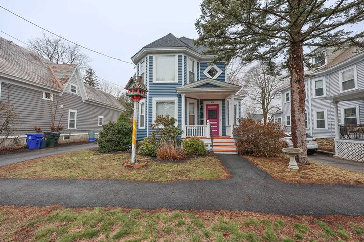 Property Photo:  414 Walnut Street  NH 03104 