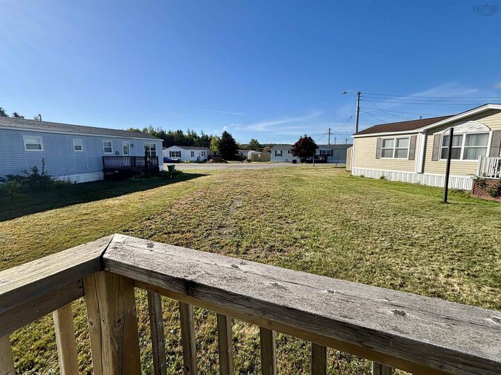 Property Photo: 14 Chisholm Court NS B9A 3M2