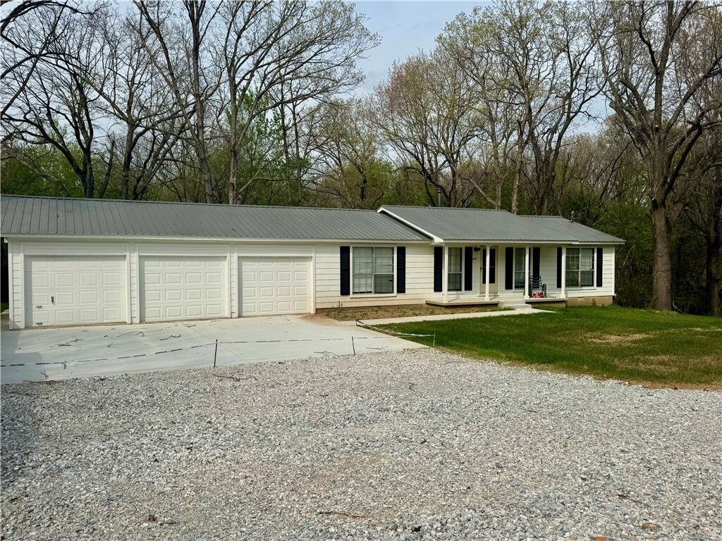 Property Photo:  17494 Pleasure Heights Road  AR 72764 