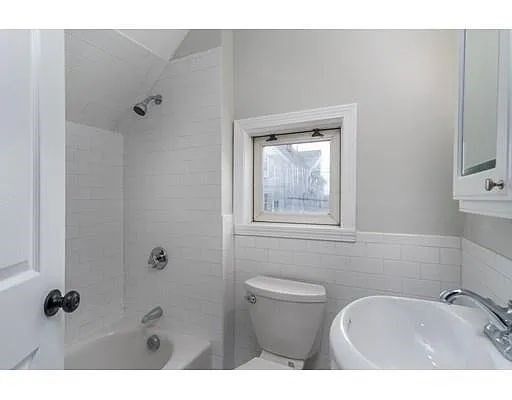 Property Photo:  17 Tower St 2  MA 01905 