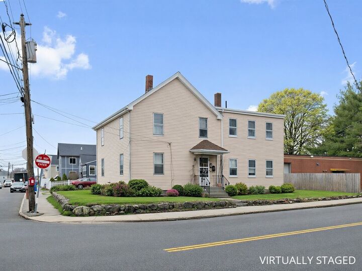 Property Photo:  51 Farwell Street  MA 02453 
