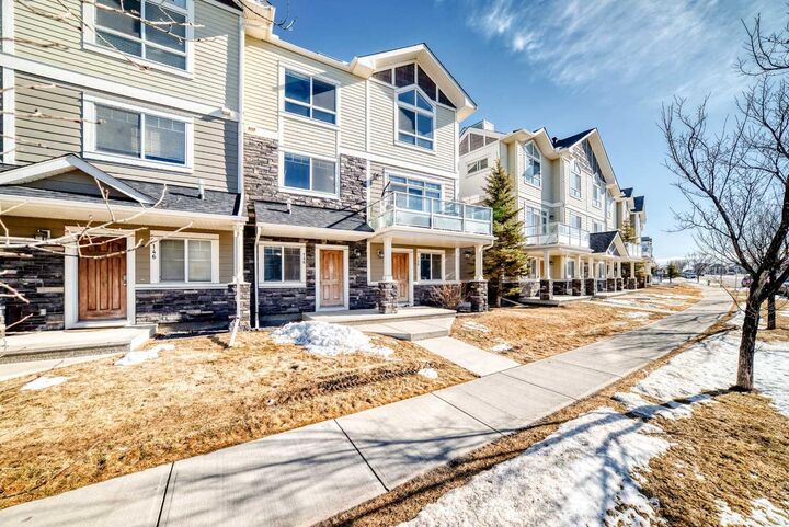 Property Photo:  148 Skyview Ranch Road NE  AB T3N 0G3 