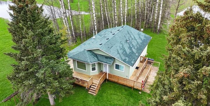 Property Photo: 375040 Range Road 8-1 AB T4T 2A2