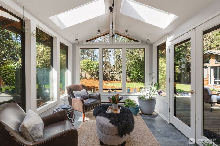 Property Photo: 28817 191st Place SE WA 98042