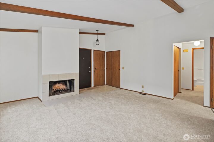 Property Photo:  6822 NE 153rd Pl  WA 98028 