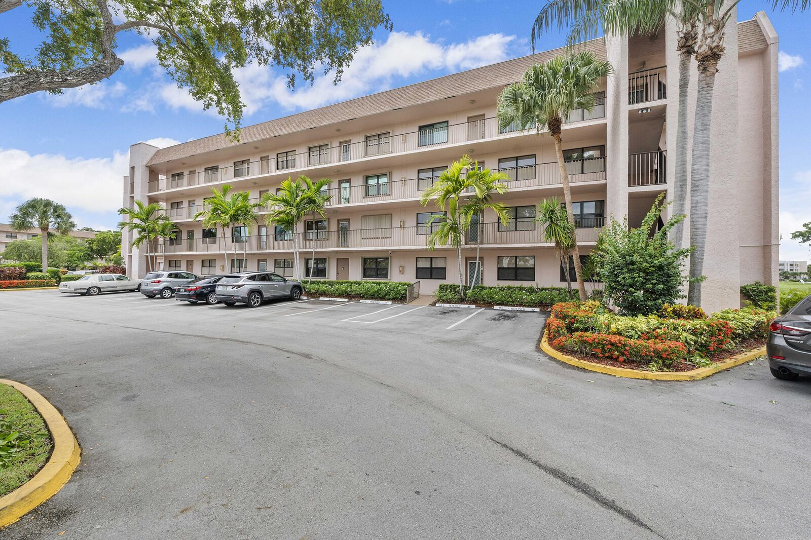 Property Photo:  2606 NW 104th Avenue 208  FL 33322 