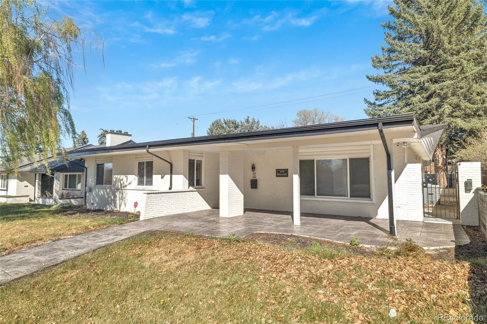 Property Photo: 2930 Monaco St Pkwy CO 80207