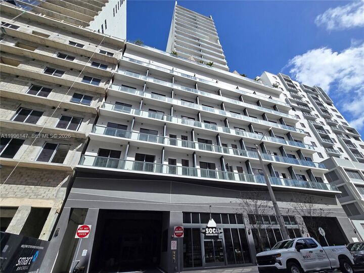 Property Photo: 239 SW 9th St 1403 FL 33130