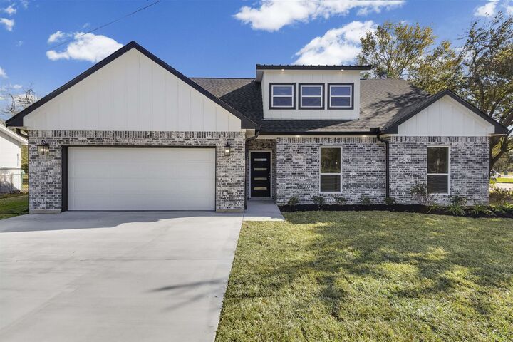 Property Photo:  2950 Gulf St.  TX 77703 