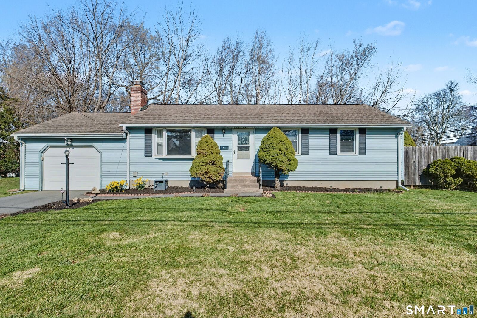 Property Photo:  6 Old Farm Drive  CT 06111 