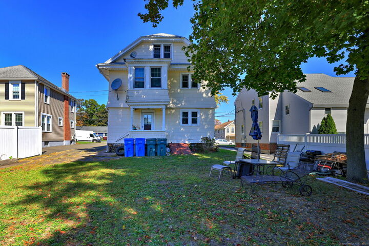 Property Photo:  2831 Dixwell Avenue  CT 06518 