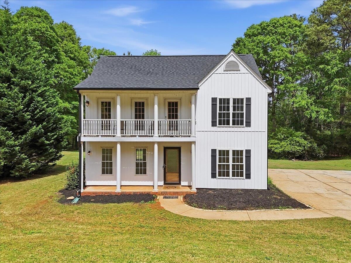 Property Photo:  610 Walnut Way  SC 29626 