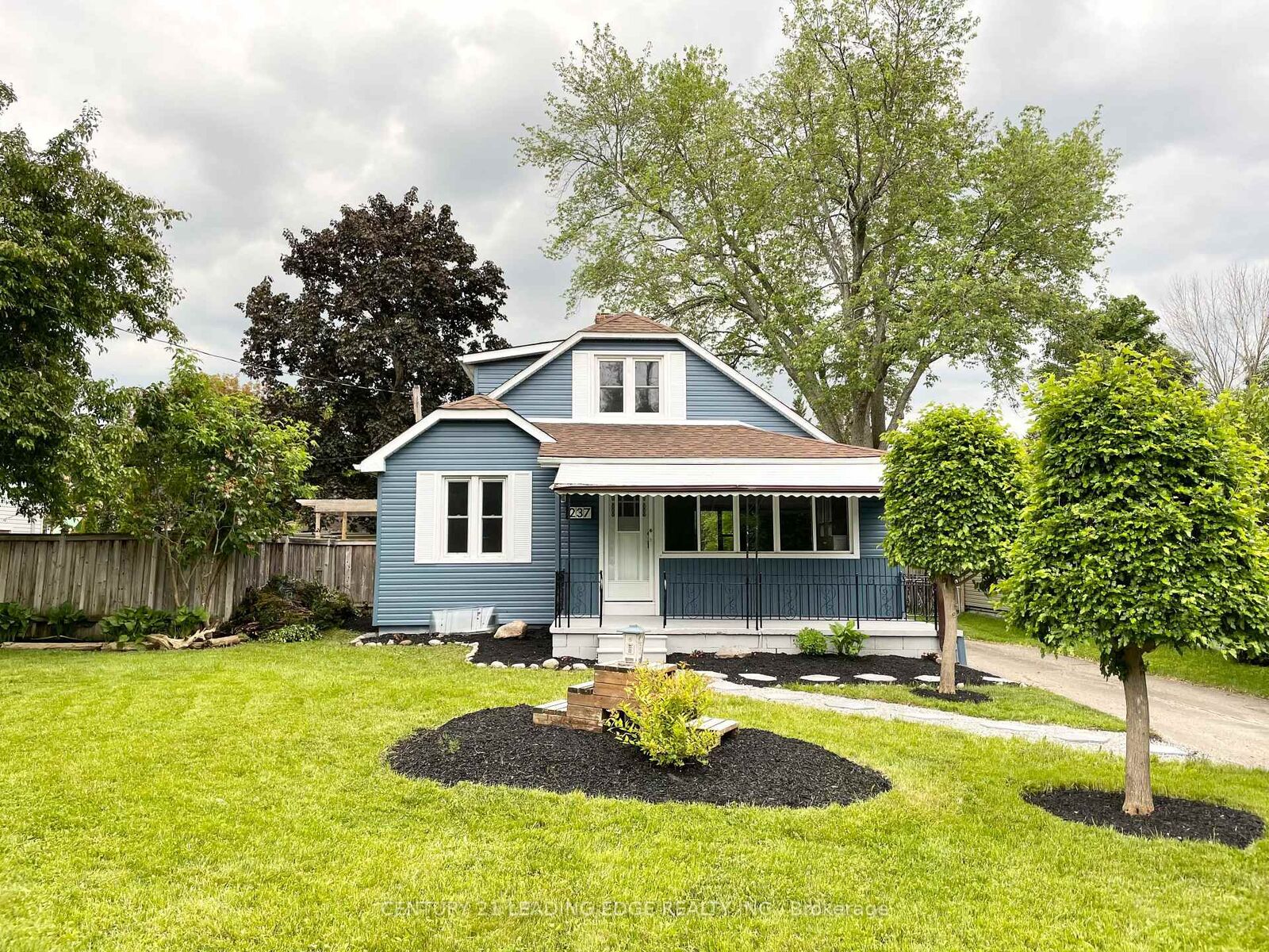 Property Photo:  237 Boyers Road  ON L4P 3C8 