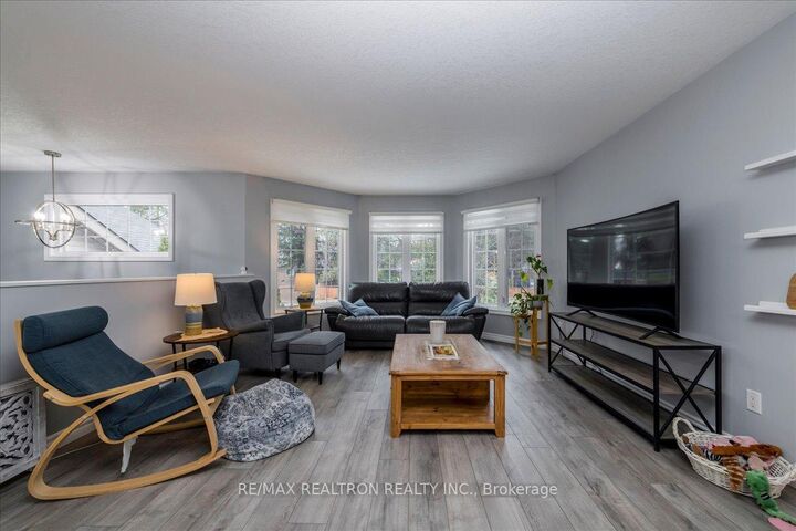 Property Photo: 310 Golf Course Road ON L9Z 1S5