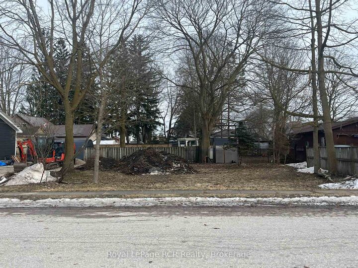 240 Cumberland Street — photo 1