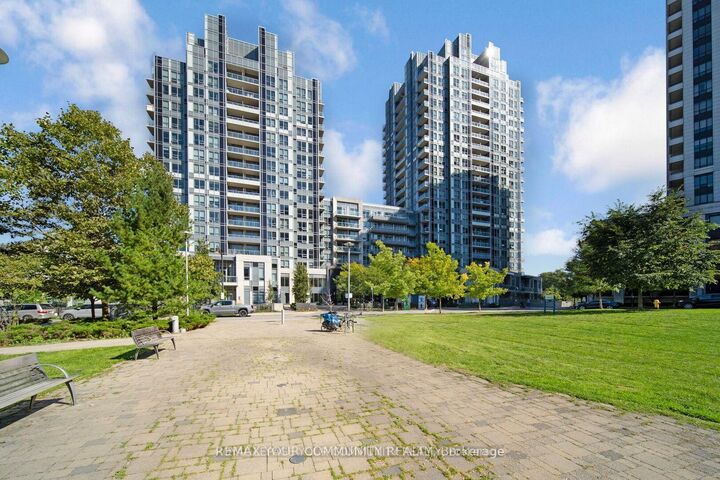 Property Photo: 120 Harrison Garden Boulevard 1129 ON M2N 0H1