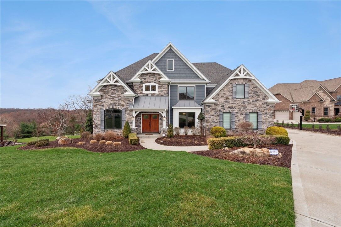 Property Photo:  503 Ridge Ct  PA 15090 