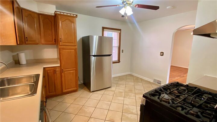 Property Photo:  1109 Pacific Ave  PA 15014 