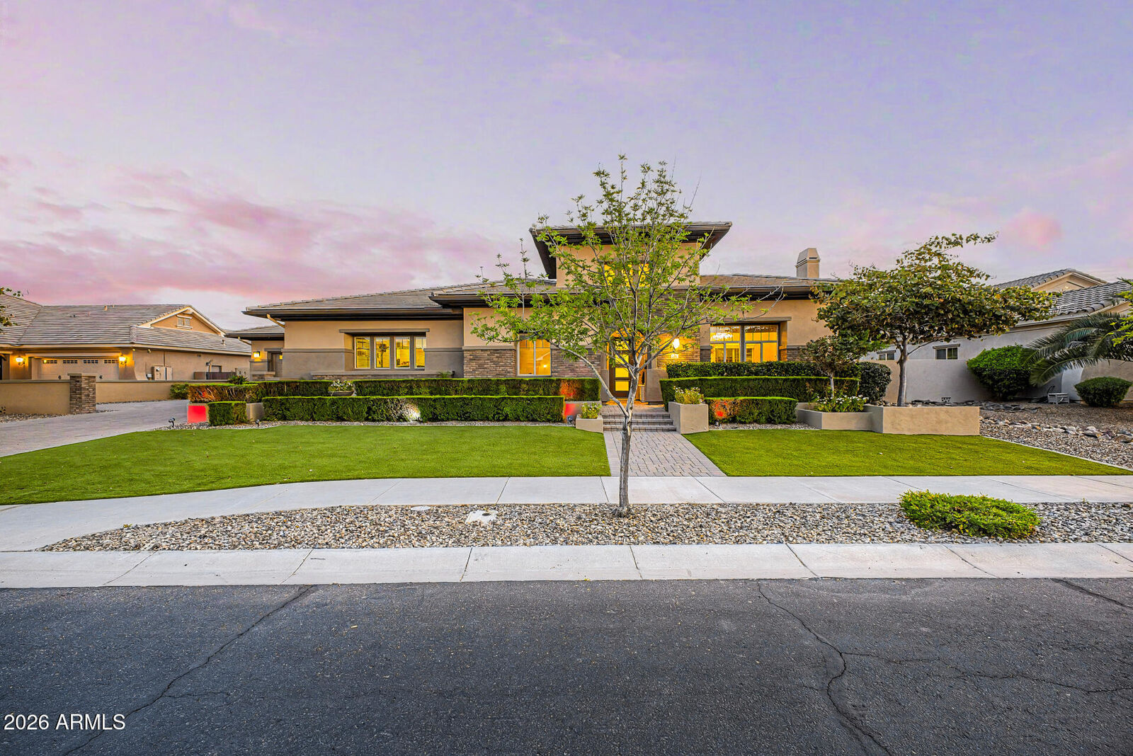 Property Photo: 2087 E Aris Drive AZ 85298