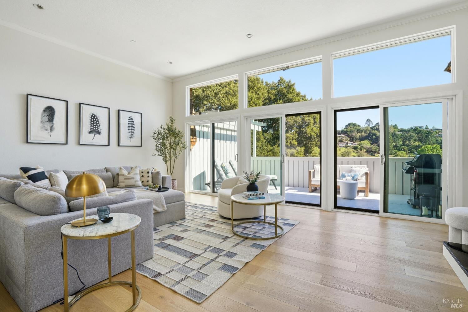 Property Photo: 123 Knollwood Drive CA 94901