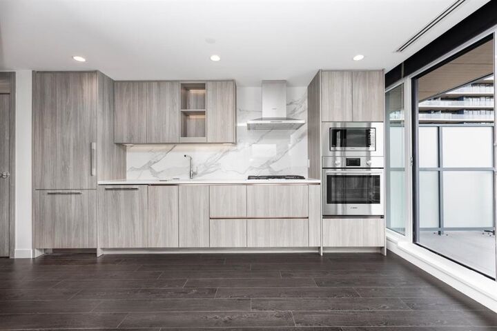 Property Photo:  4890 Lougheed Highway 1907  BC V5C 0N2 