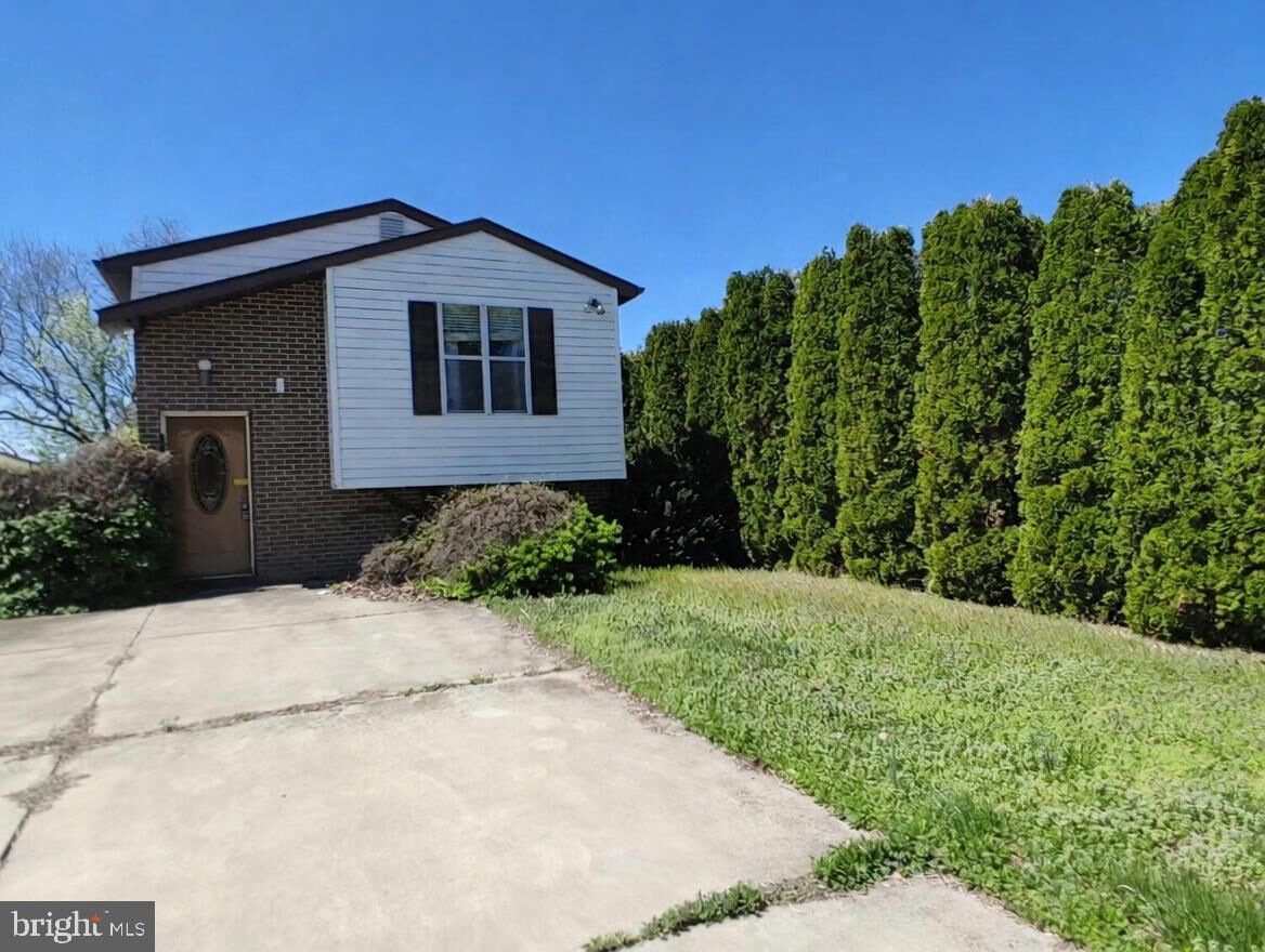 Property Photo:  204 Granada Road  MD 21122 